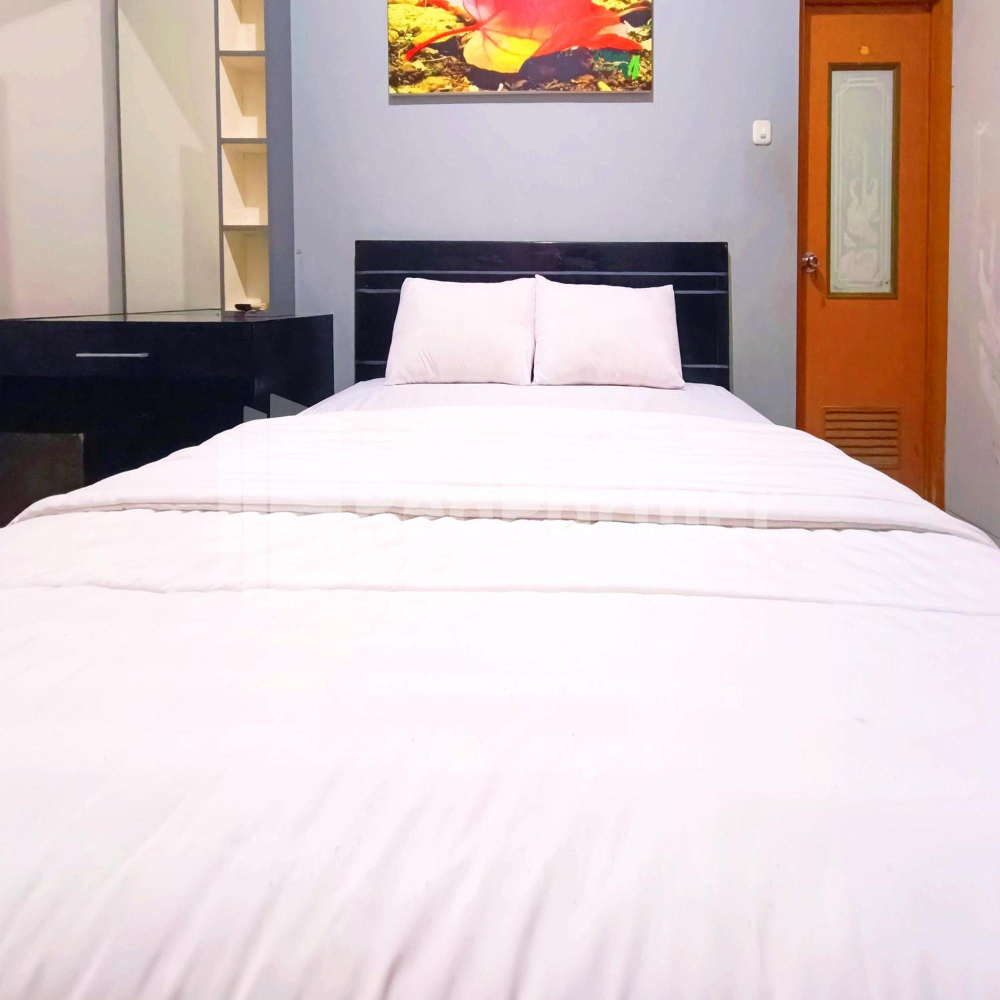 D'Waru Homestay Syariah Near Jl Slamet Riyadi Mitra Reddoorz Solo المظهر الخارجي الصورة