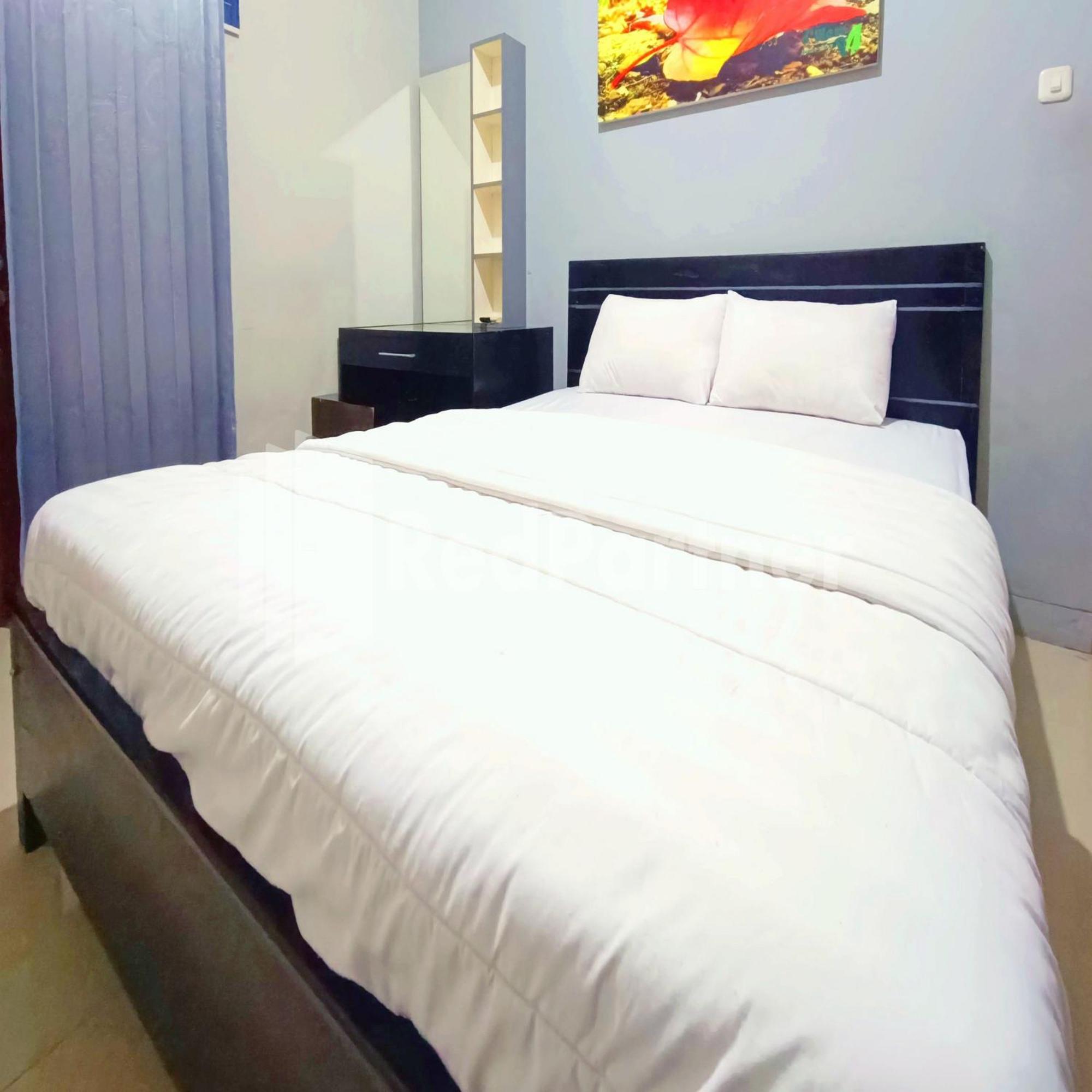 D'Waru Homestay Syariah Near Jl Slamet Riyadi Mitra Reddoorz Solo المظهر الخارجي الصورة